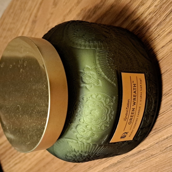 Other - Green wreath candle/ BUNDLE ONLY 2or more items